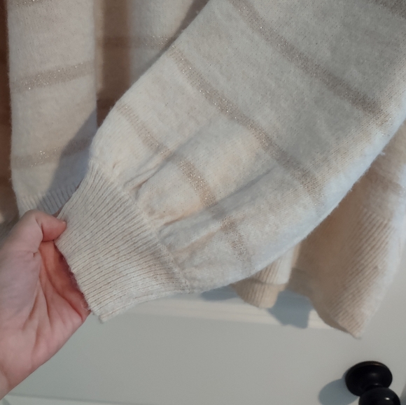 LC Lauren Conrad Metallic Striped Round Neck Sweater NWT - Picture 7 of 14